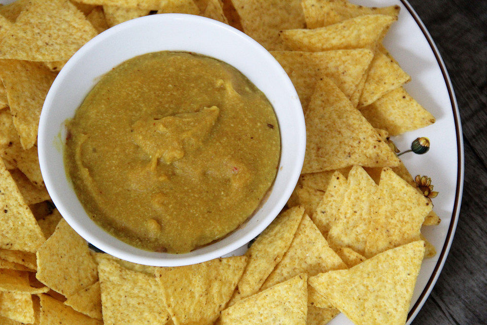 Käsiger veganer Nacho-Dip