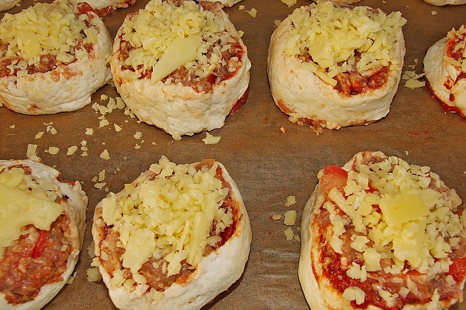 Hack-Pizza-Schnecken