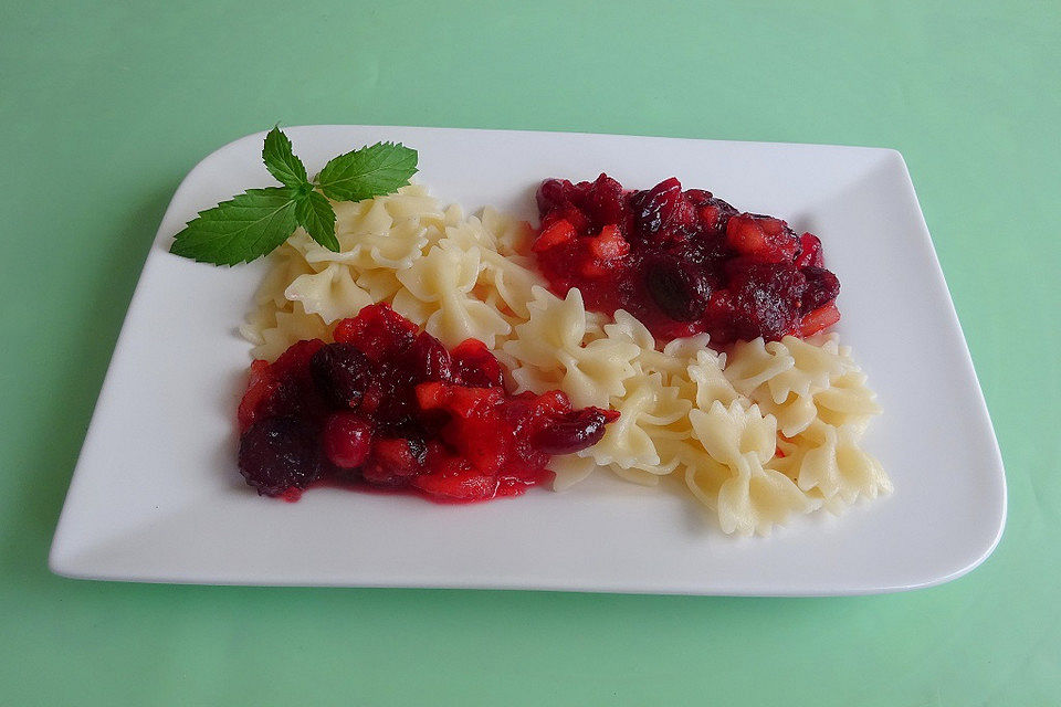 Double Cranberry Apple Sauce