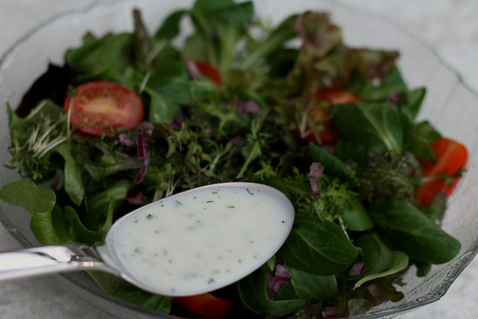 Joghurt-Buttermilch-Dressing