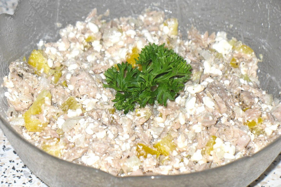 Thunfisch-Hüttenkäse-Salat