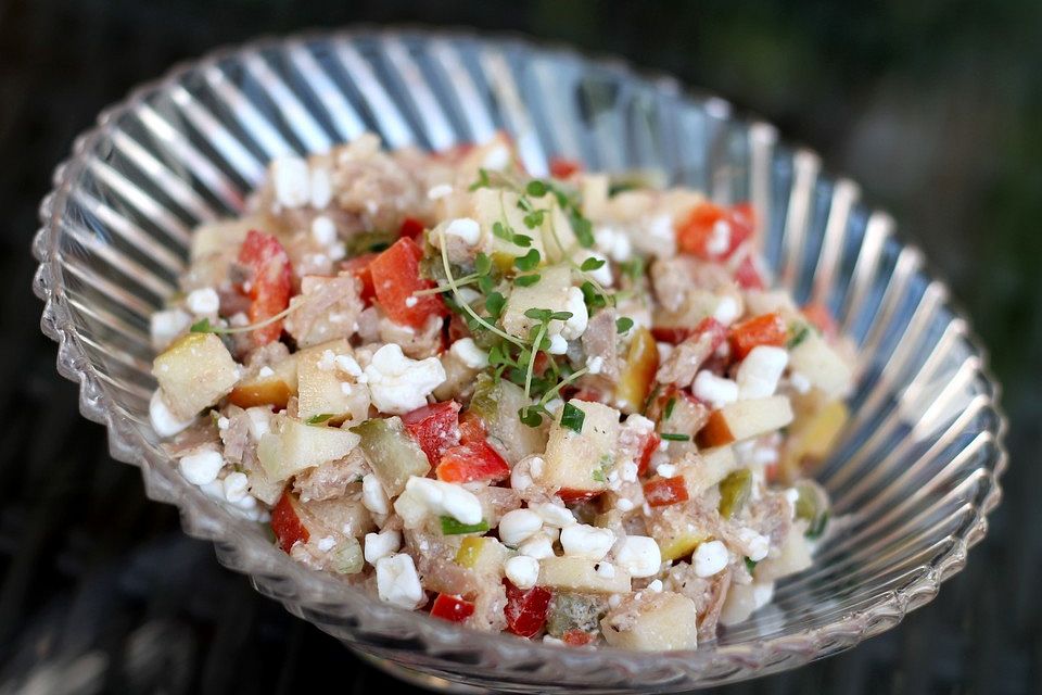 Thunfisch-Hüttenkäse-Salat