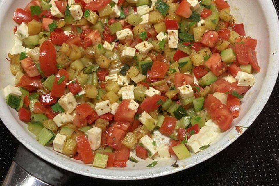 Zucchini-Feta-Pfanne