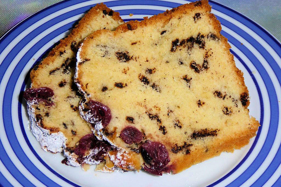 Ameisenkuchen mit Kirschen