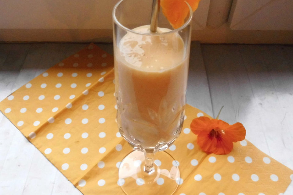 Kaki-Orangen-Smoothie