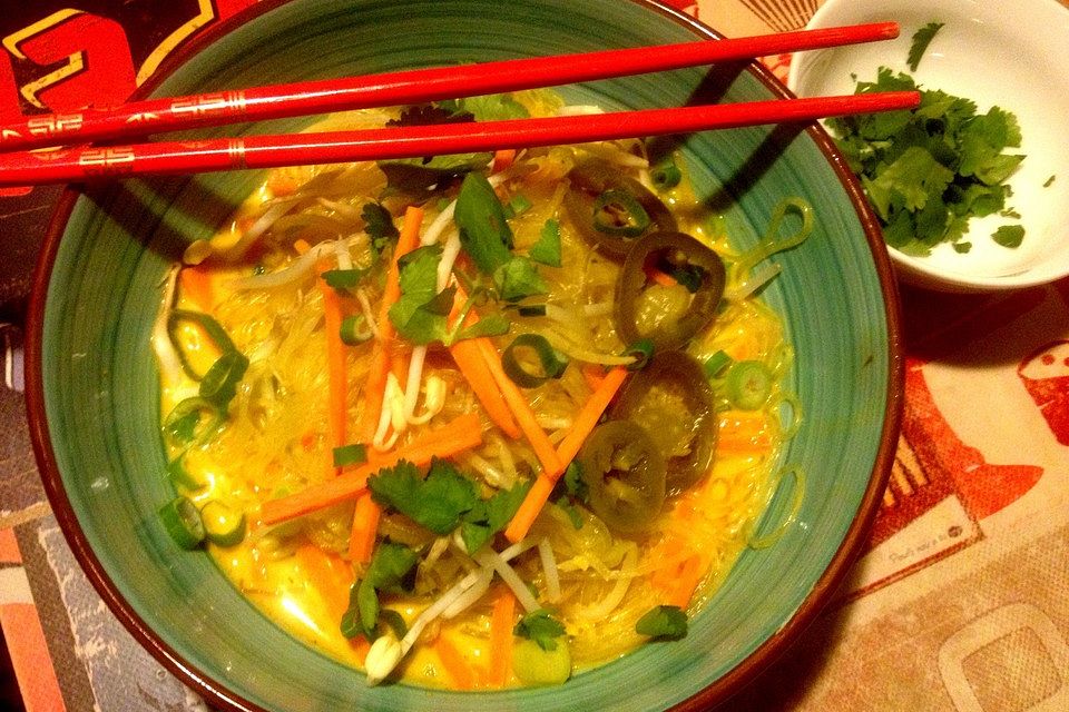 Panang-Curry-Glasnudel-Suppe