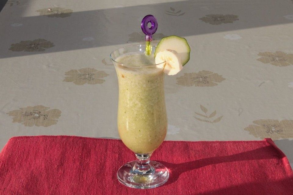 Chinakohl-Zucchini-Smoothie