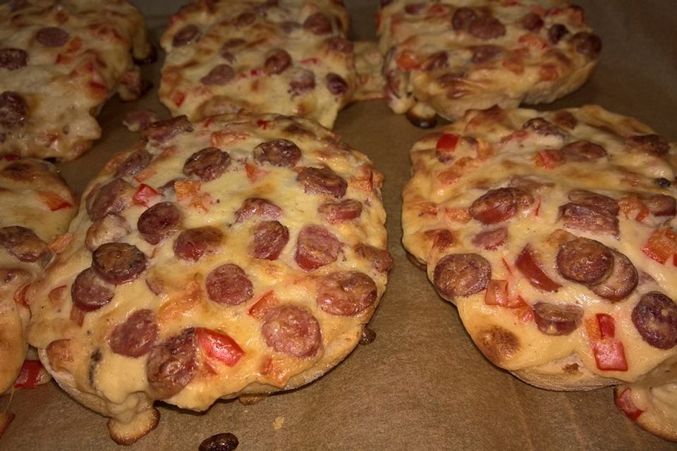 Überbackenes Pizzabaguette