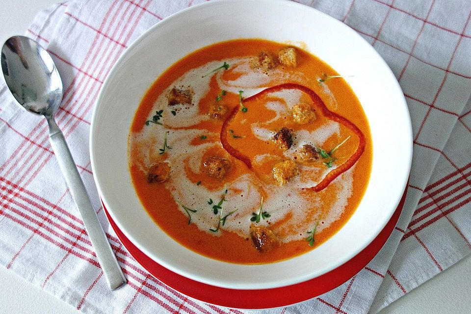 Leckere Paprikacremesuppe