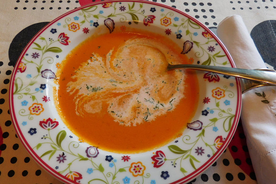 Leckere Paprikacremesuppe