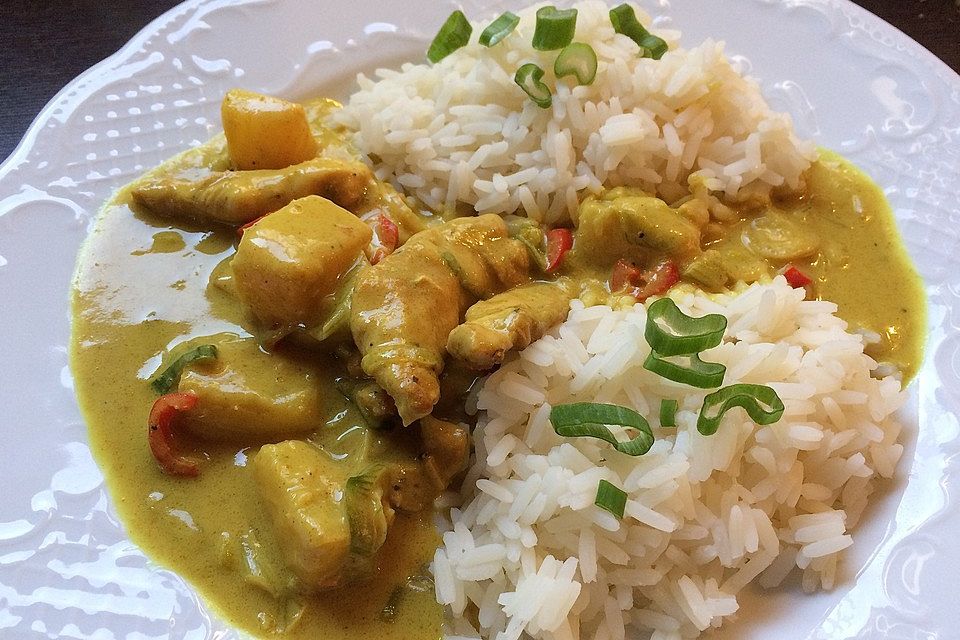 Ananascurry mit Hähnchen