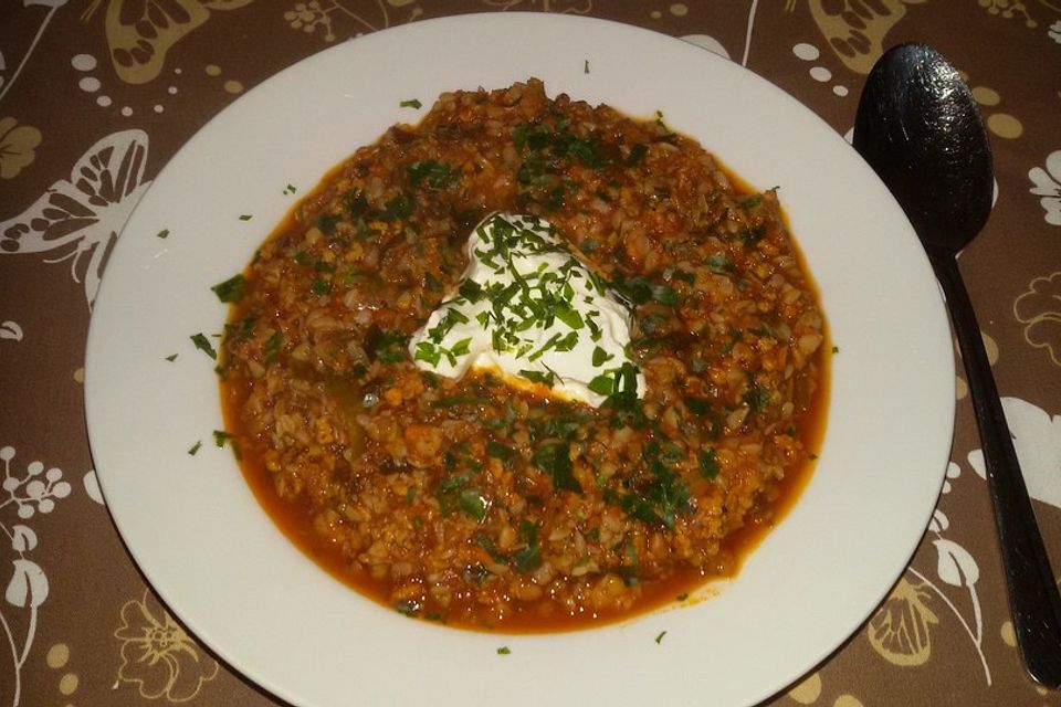 Buchweizen-Hackfleisch-Tomateneintopf