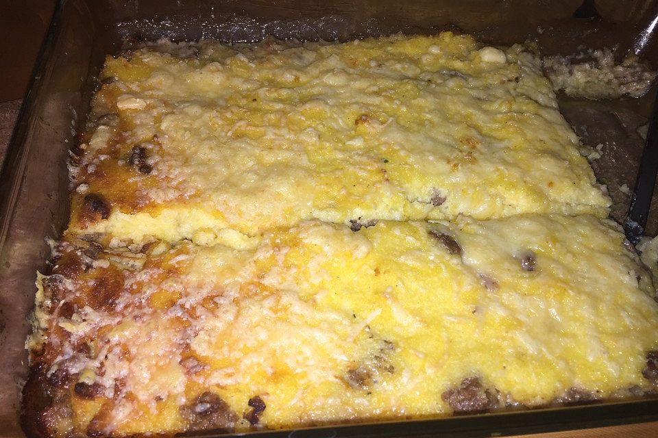 Polenta-Auflauf mit Hack