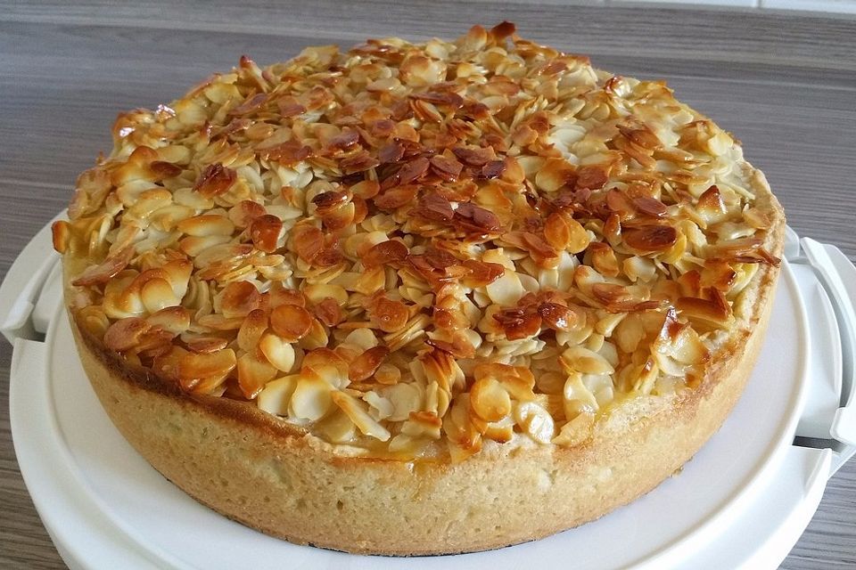 Apfel-Bienenstich-Kuchen