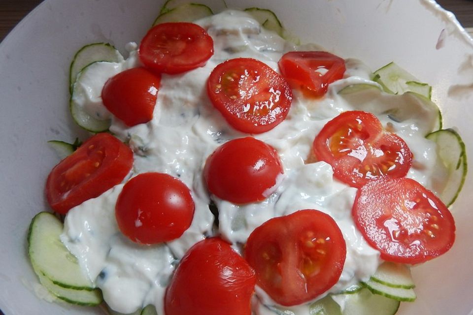 Tzatziki-Gyros-Salat