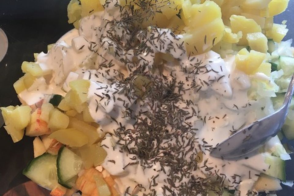 Annikkas Kartoffelsalat mit Gurken