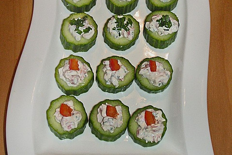 Gurken-Lachs-Häppchen