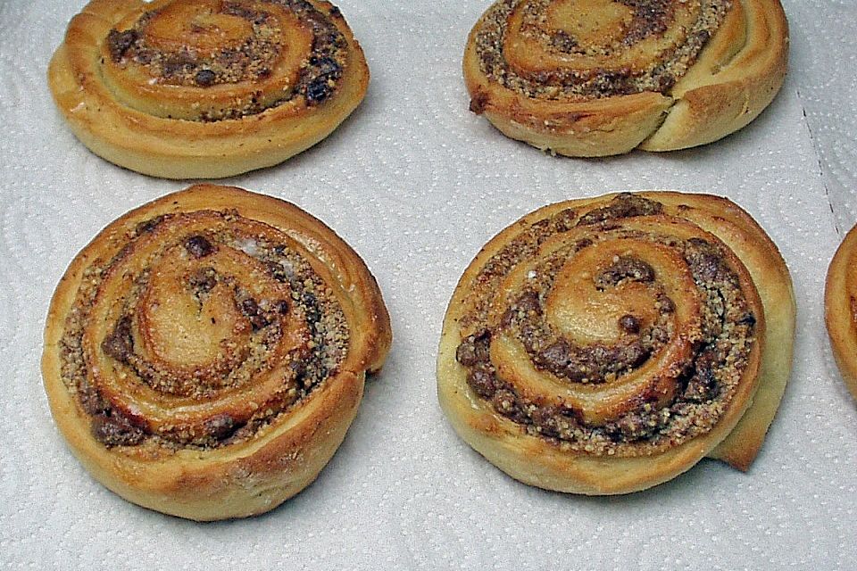 Schoko-Nuss-Schnecken