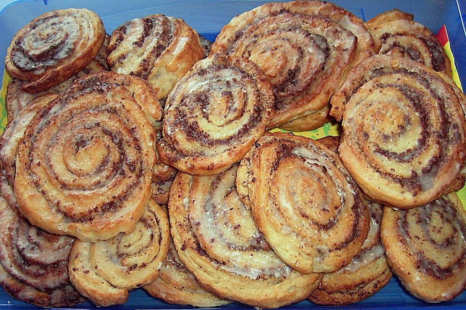 Schoko-Nuss-Schnecken