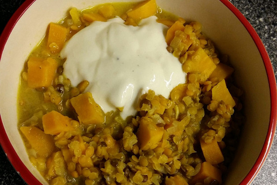 Süßkartoffel-Linsen-Curry