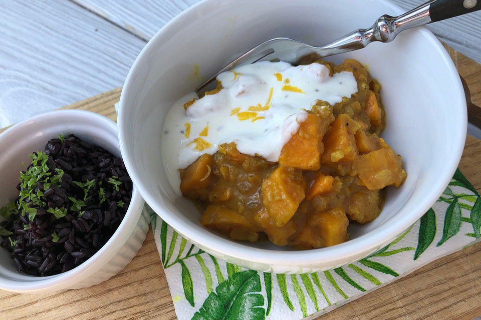 Süßkartoffel-Linsen-Curry