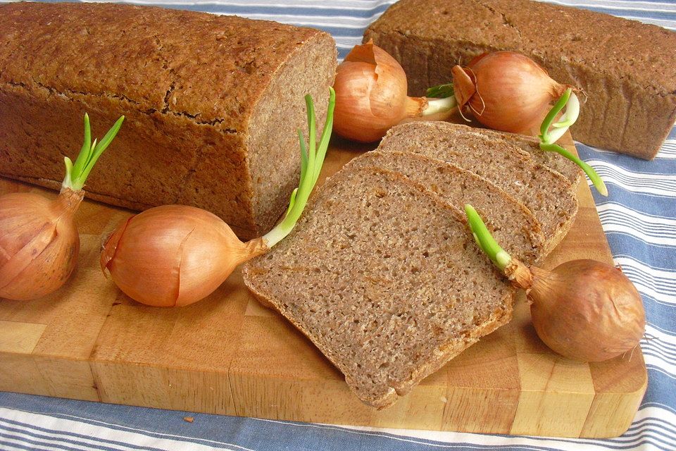 Dunkles Zwiebelbrot