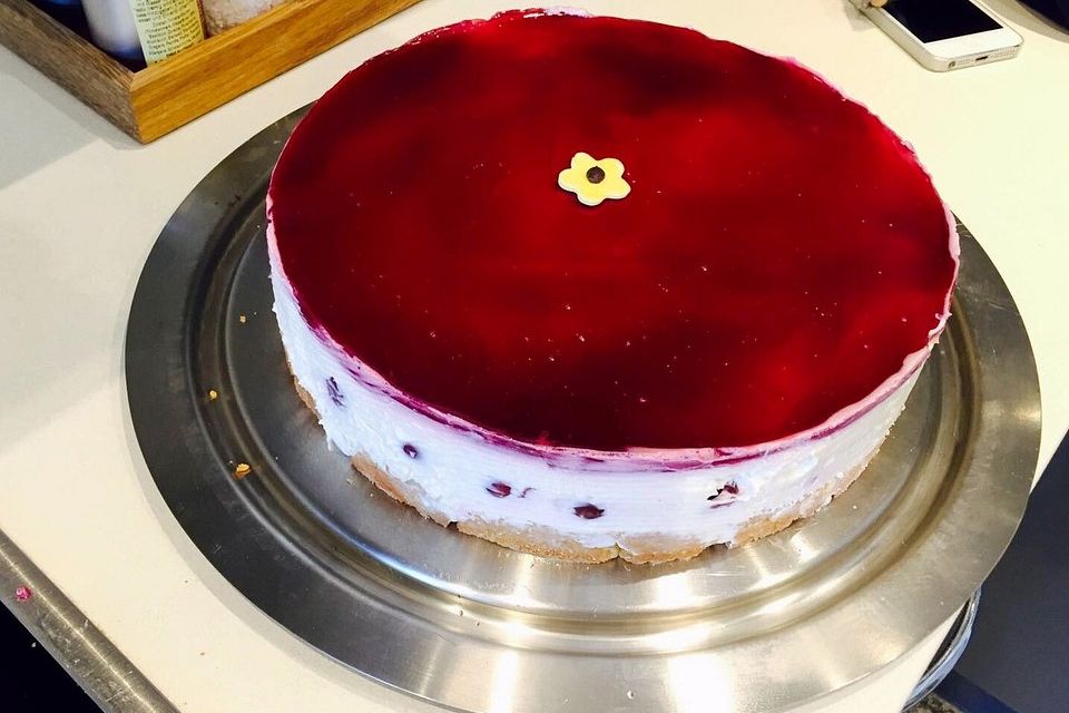 Käsesahne-Kirschtorte