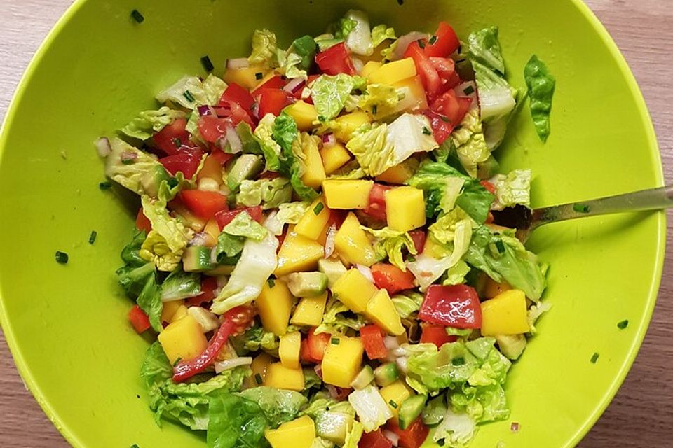 Avocado-Mango-Salat