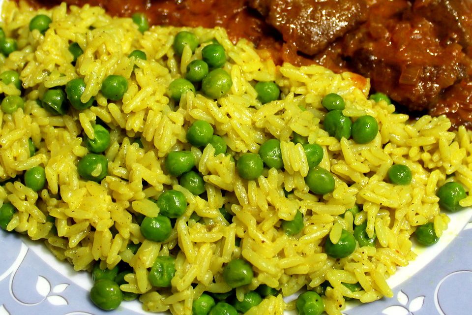 Curryreis mit Erbsen