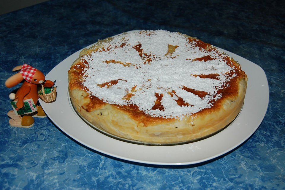 Osterkuchen mit Blätterteig