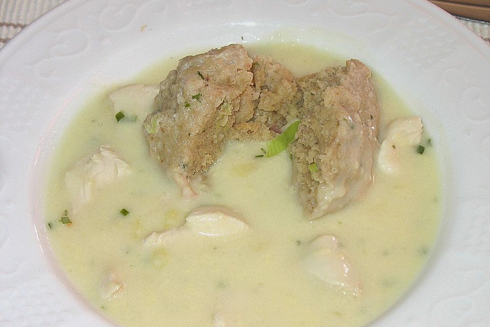 Hähnchenragout mit Vinschgauer Knödeln