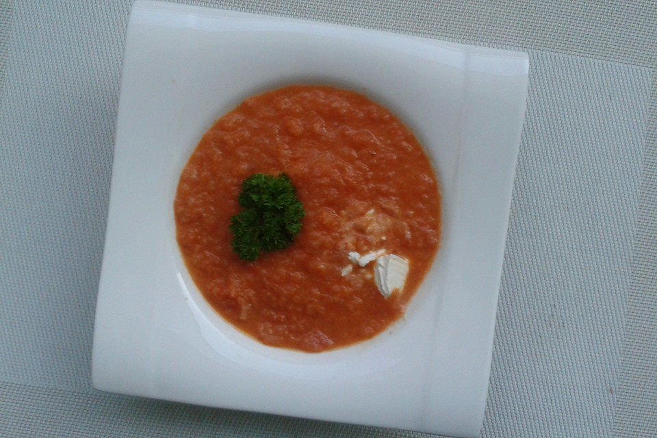 Tomaten-Radieschen-Suppe