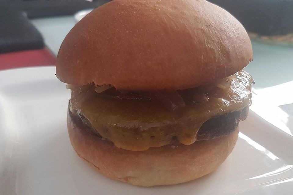 Chili Zwiebel Cheeseburger