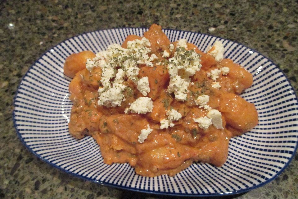 Gnocchi-Hackpfanne mit Süßkartoffeln