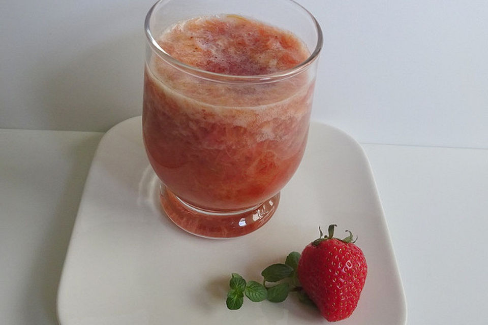 Erdbeer-Rhabarber-Smoothie