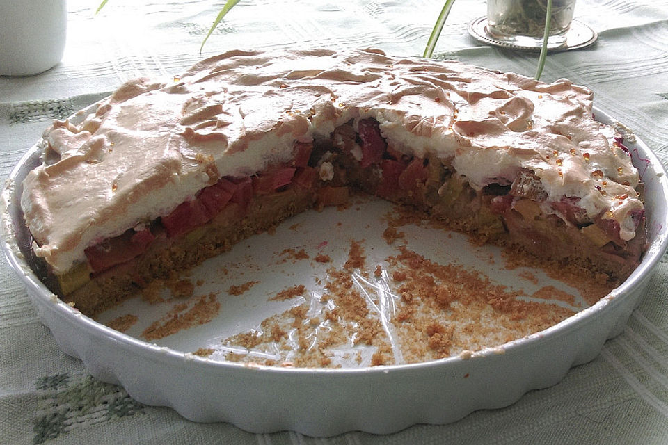 Rhabarberkuchen mit Baiserhaube