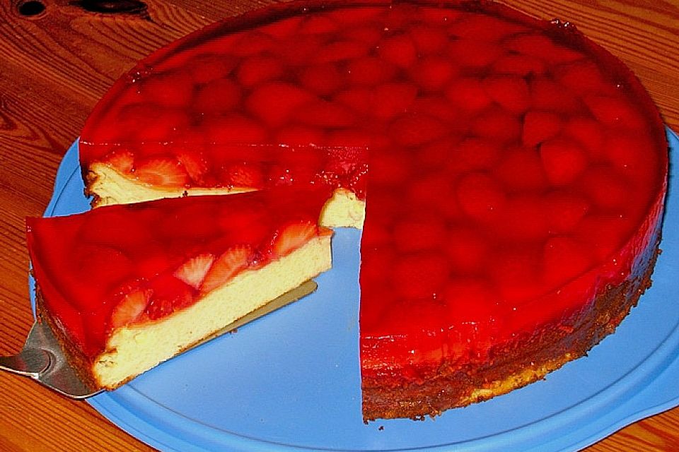 Käsekuchen mit Erdbeeren