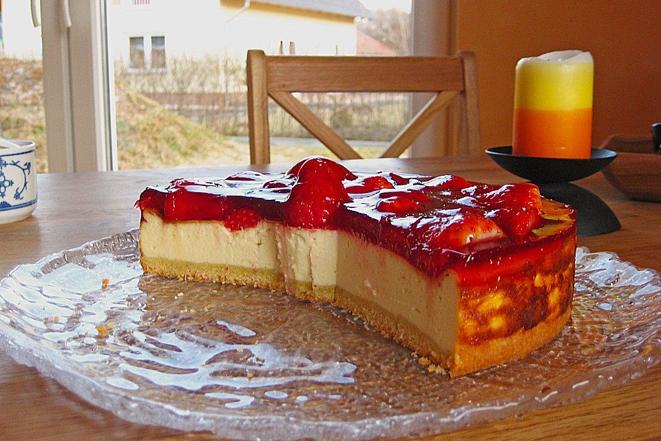 Käsekuchen mit Erdbeeren