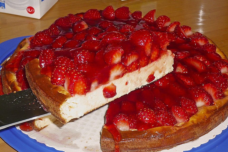 Käsekuchen mit Erdbeeren