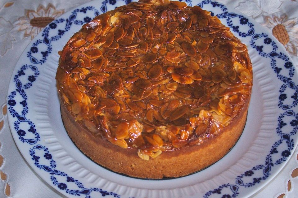 Apfel - Bienenstich -Torte