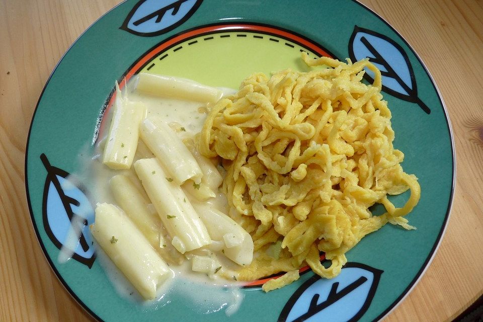 Spargel mit Spätzle