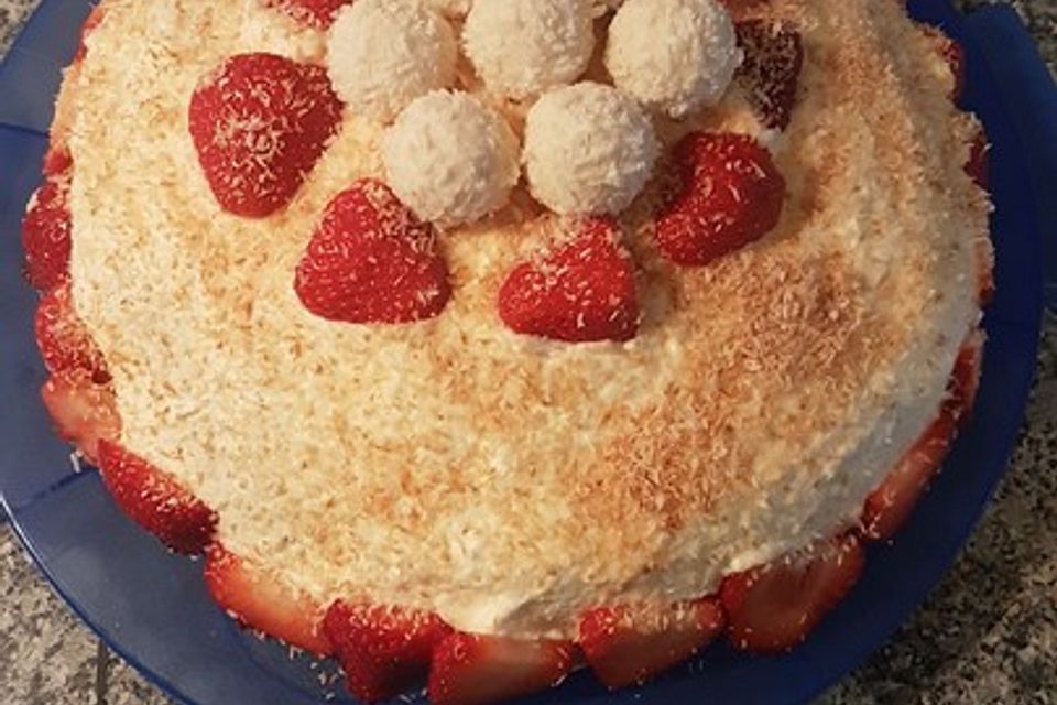 Raffaello-Erdbeer-Torte