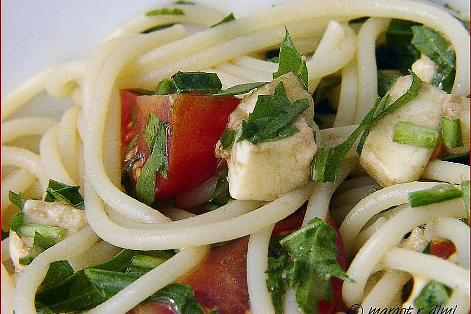 Schnelle Sommerpasta mit Rucola