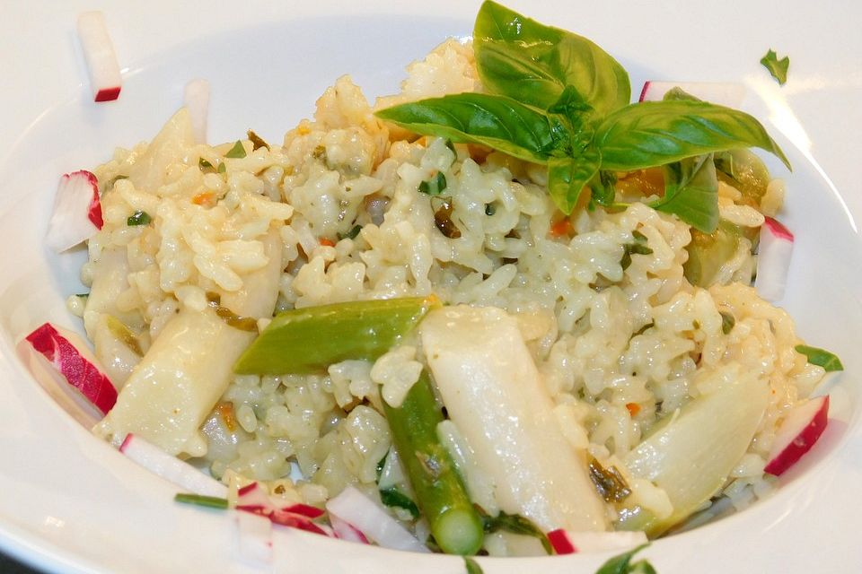 Risotto mit zweierlei Spargel