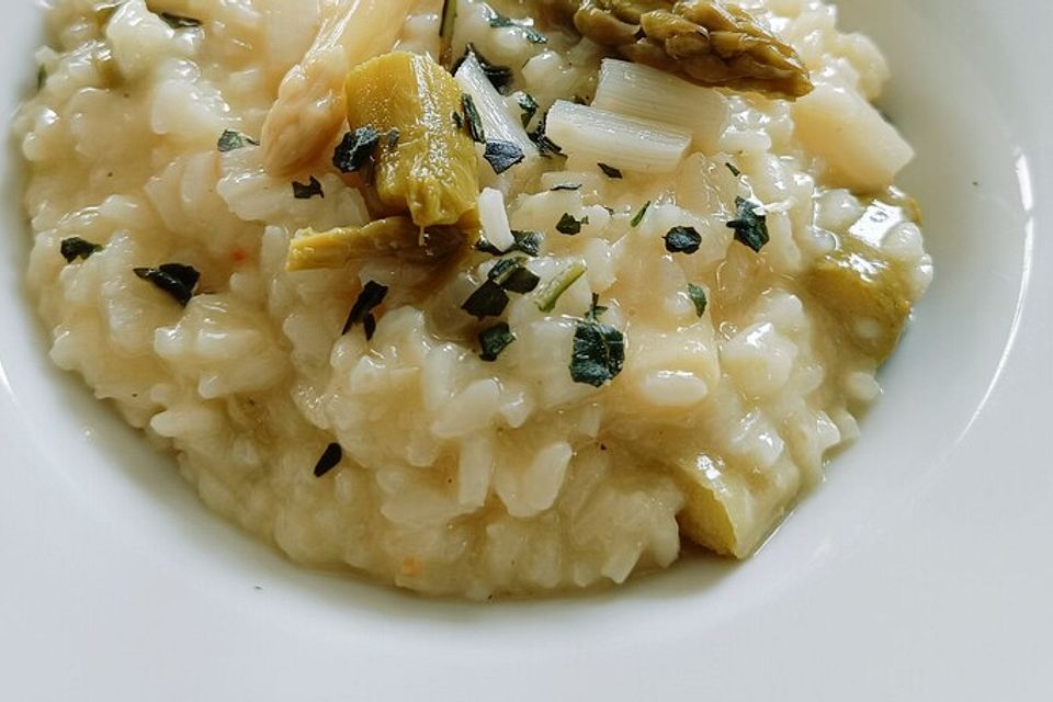 Risotto mit zweierlei Spargel