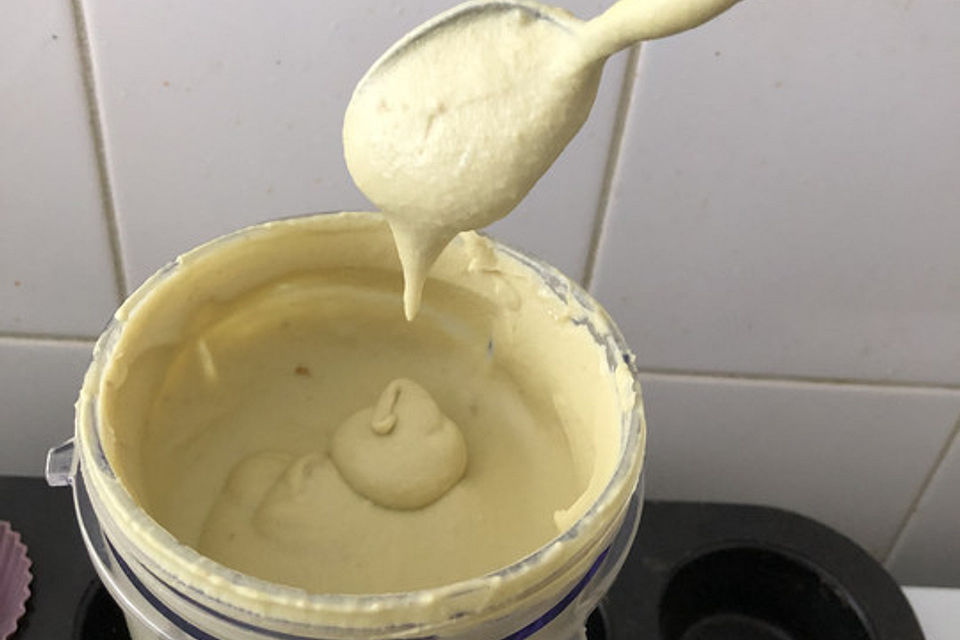 Schälerbsen-Hummus mit Bärlauchpaste