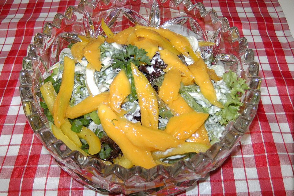 Blattsalat mit Mango