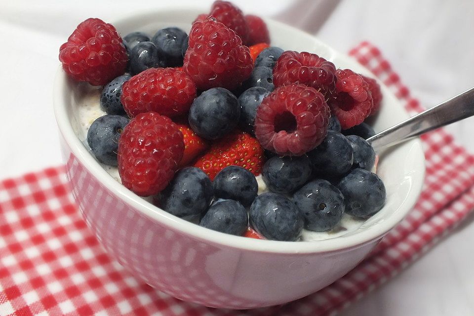 Gemischtes Beeren-Müsli