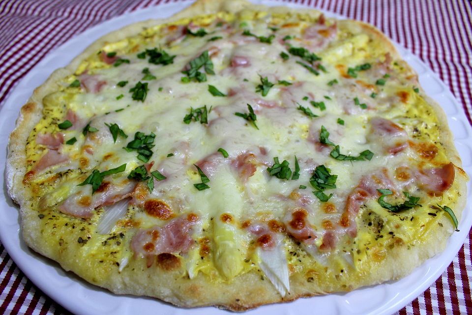 Spargel-Pizza