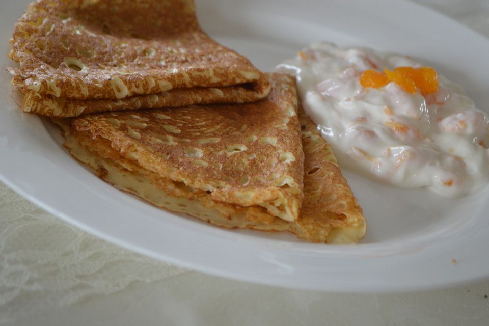 Buttermilchpfannkuchen mit Mandarinenquark